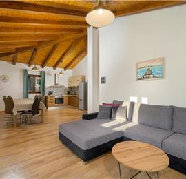 4 bedroom villa bedroom with pool, Svetvinčenat, Istria, sleeps 8